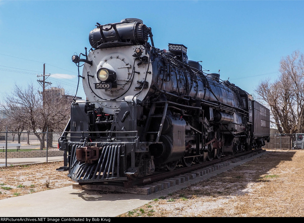 Bonus Steam alongside the Transcon:  ATSF 5000